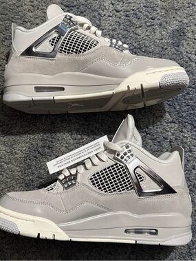 Air Jordan 4 Retro Womens Frozen Moments Size 9